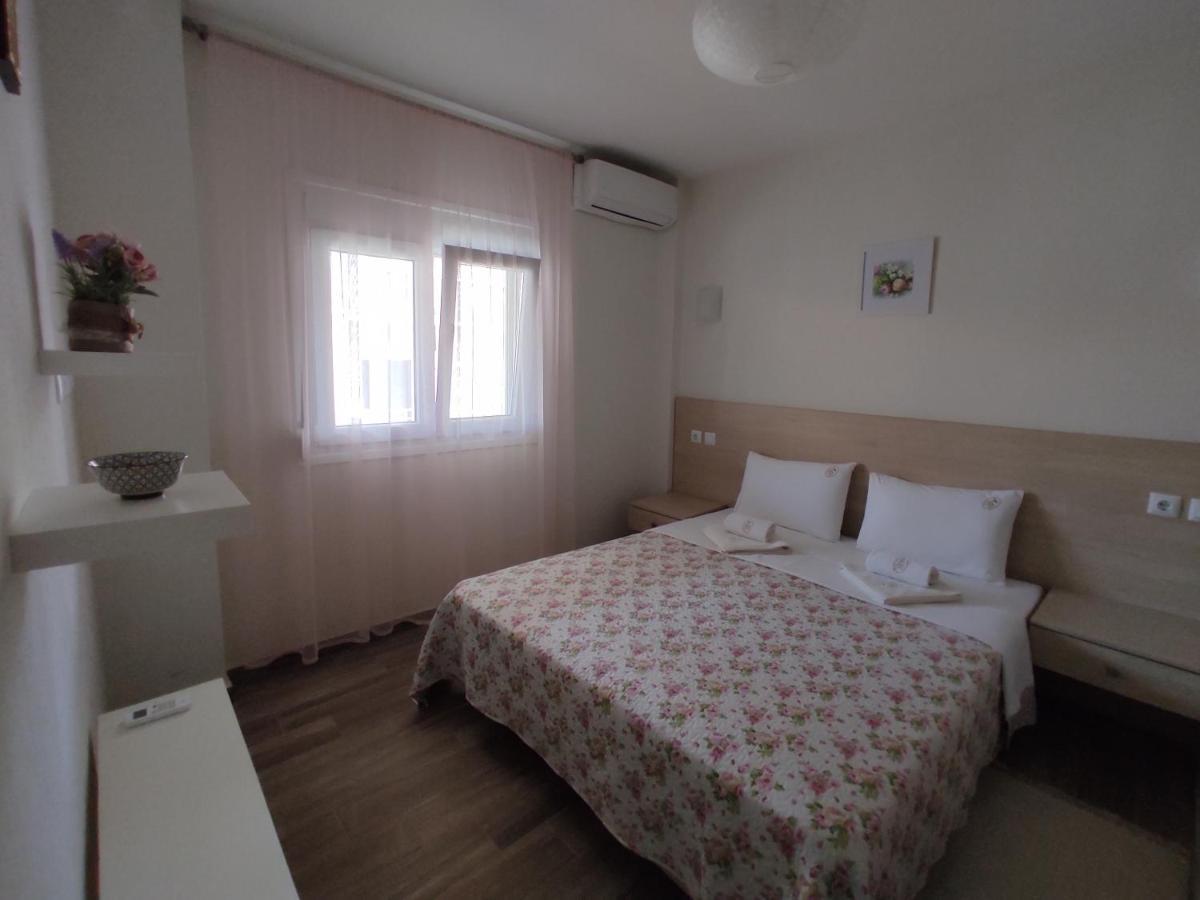 Royals Apartments Nikiti  Exterior foto